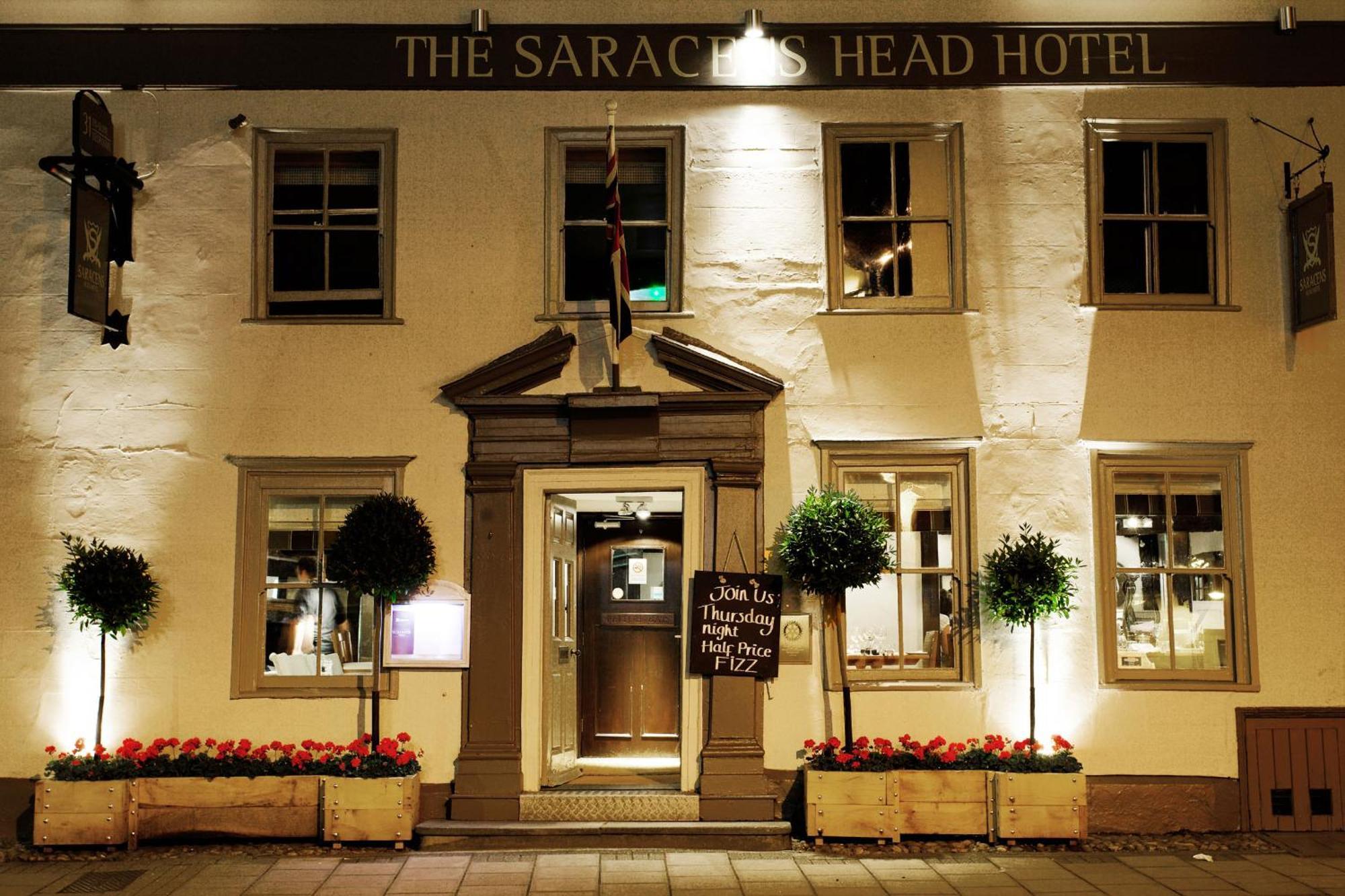 The Saracens Head Hotel Great Dunmow Buitenkant foto
