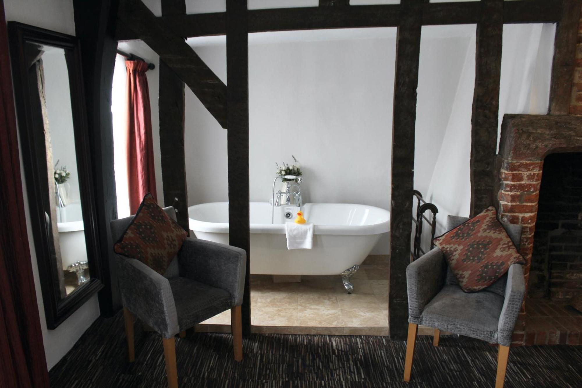 The Saracens Head Hotel Great Dunmow Buitenkant foto