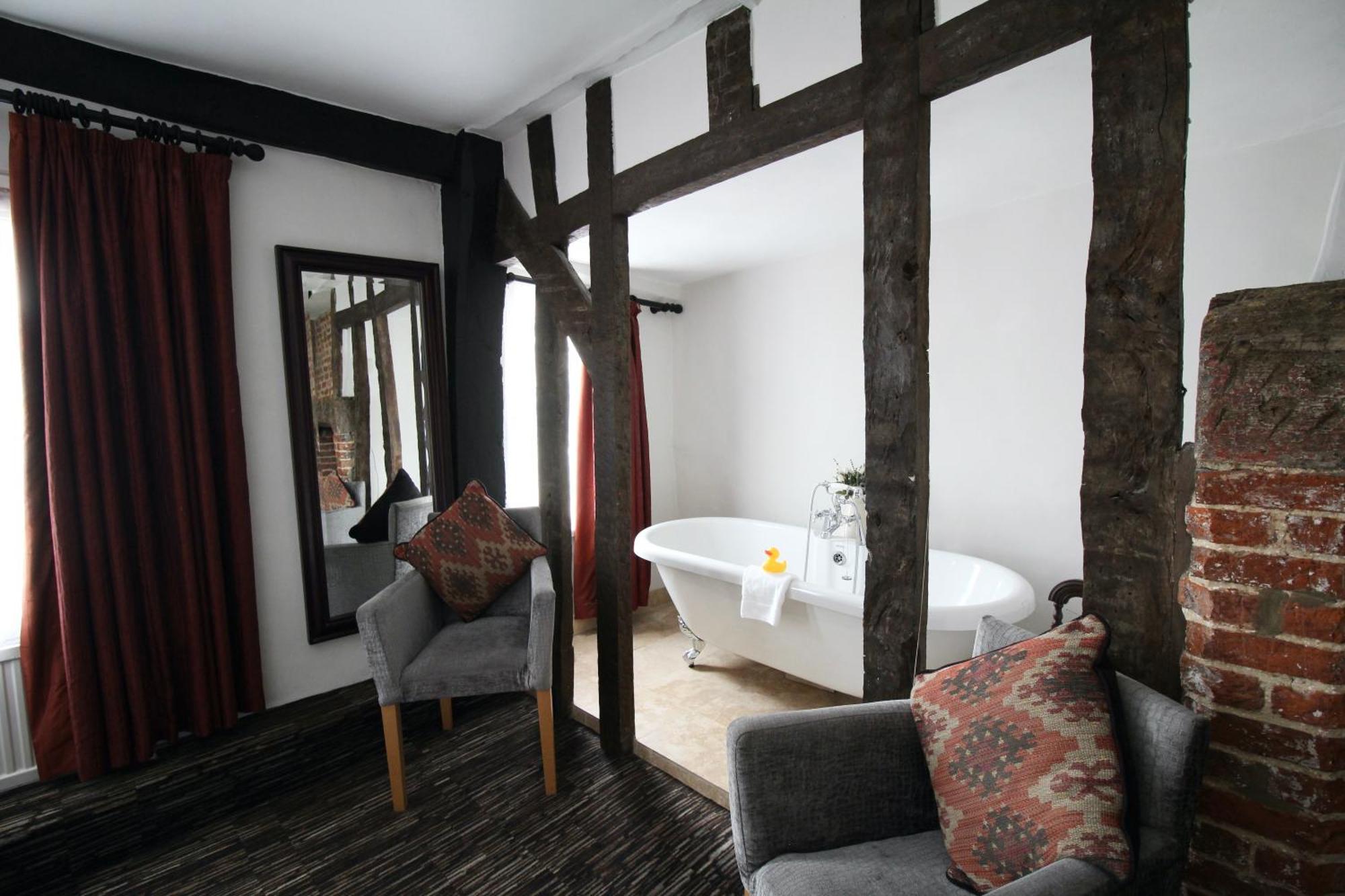 The Saracens Head Hotel Great Dunmow Buitenkant foto
