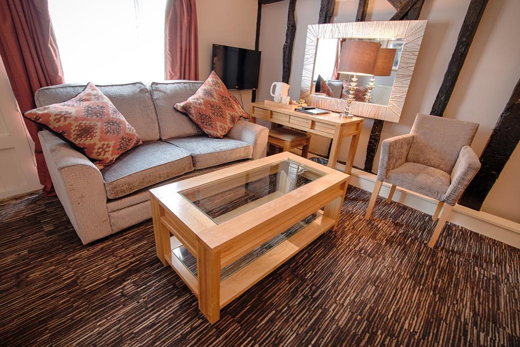 The Saracens Head Hotel Great Dunmow Buitenkant foto