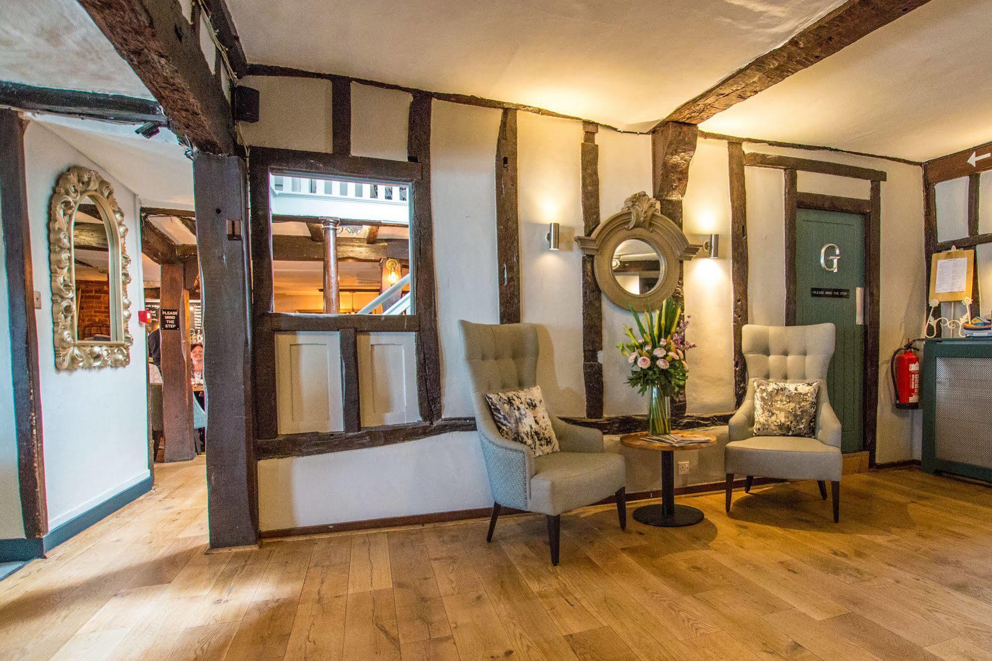 The Saracens Head Hotel Great Dunmow Buitenkant foto