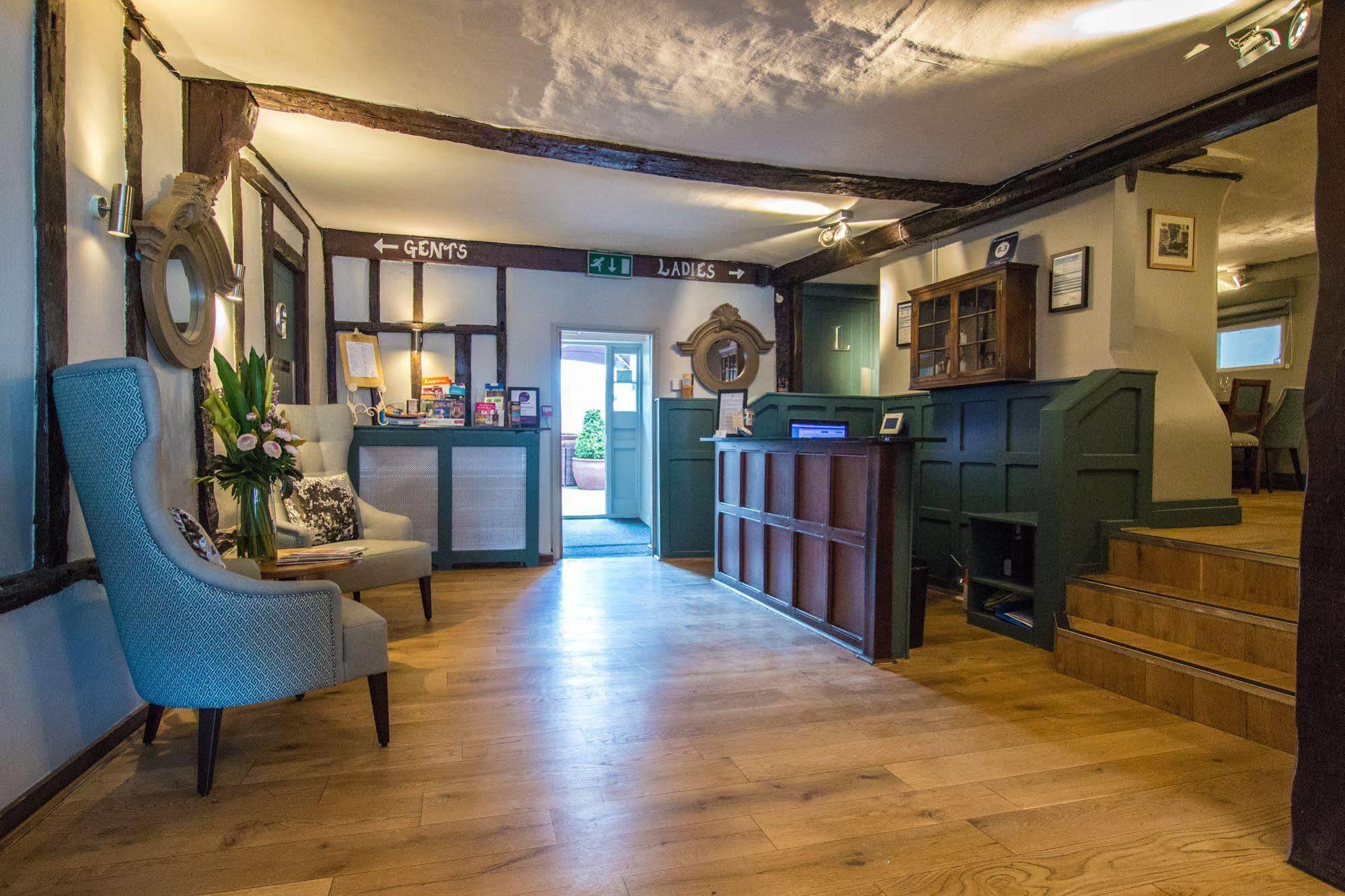 The Saracens Head Hotel Great Dunmow Buitenkant foto